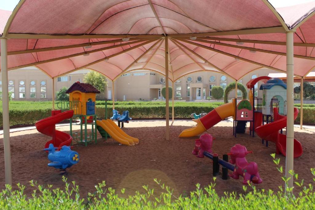 אל בוראיימי Al Salam Grand Hotel מראה חיצוני תמונה